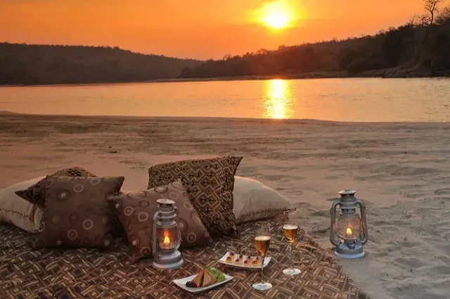 Tailor Made Holidays & Bespoke Packages for Serena Mivumo River Lodge